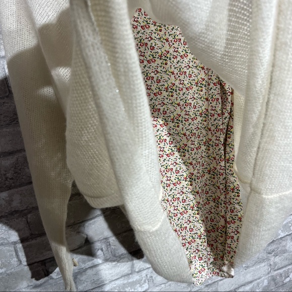 Women's Medium Oversized Layered Sweater Set. Loose Knit w Floral Tank Included - Picture 4 of 4